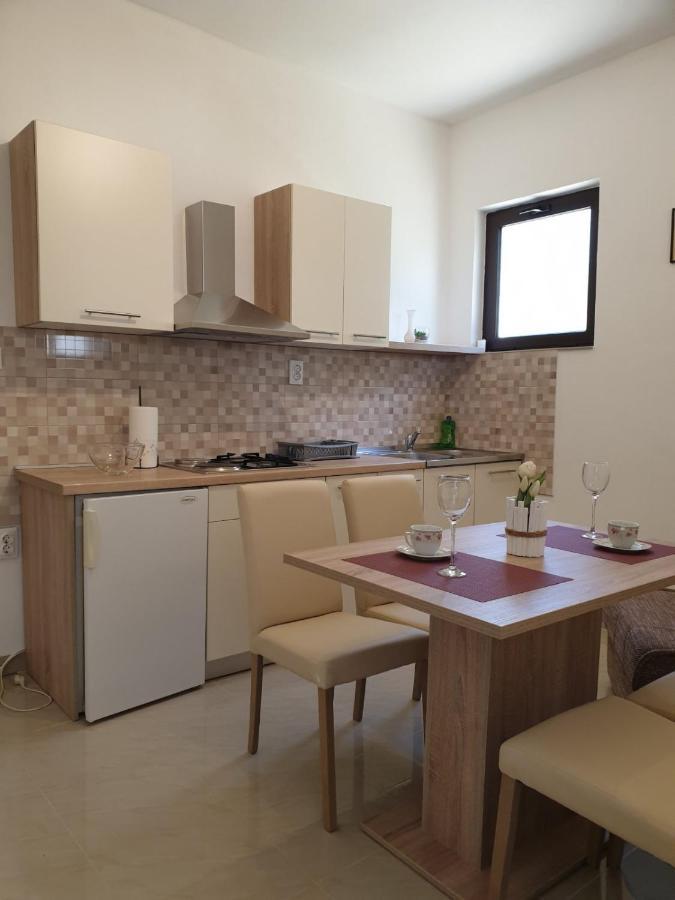 Vito Apartment Starigrad Paklenica Luaran gambar