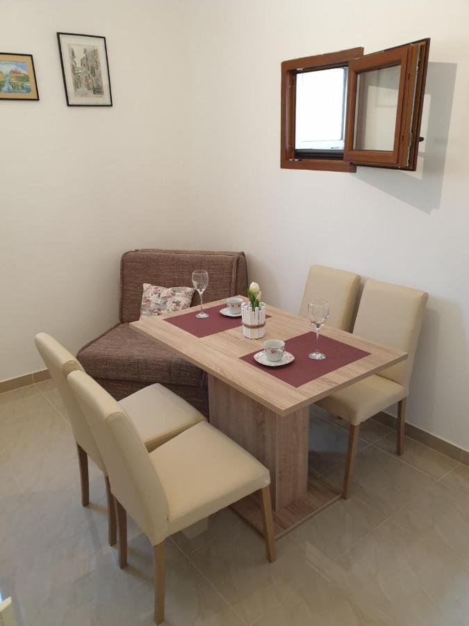 Vito Apartment Starigrad Paklenica Luaran gambar